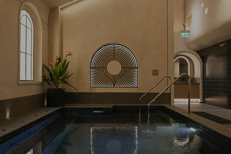 Arima Spa setting