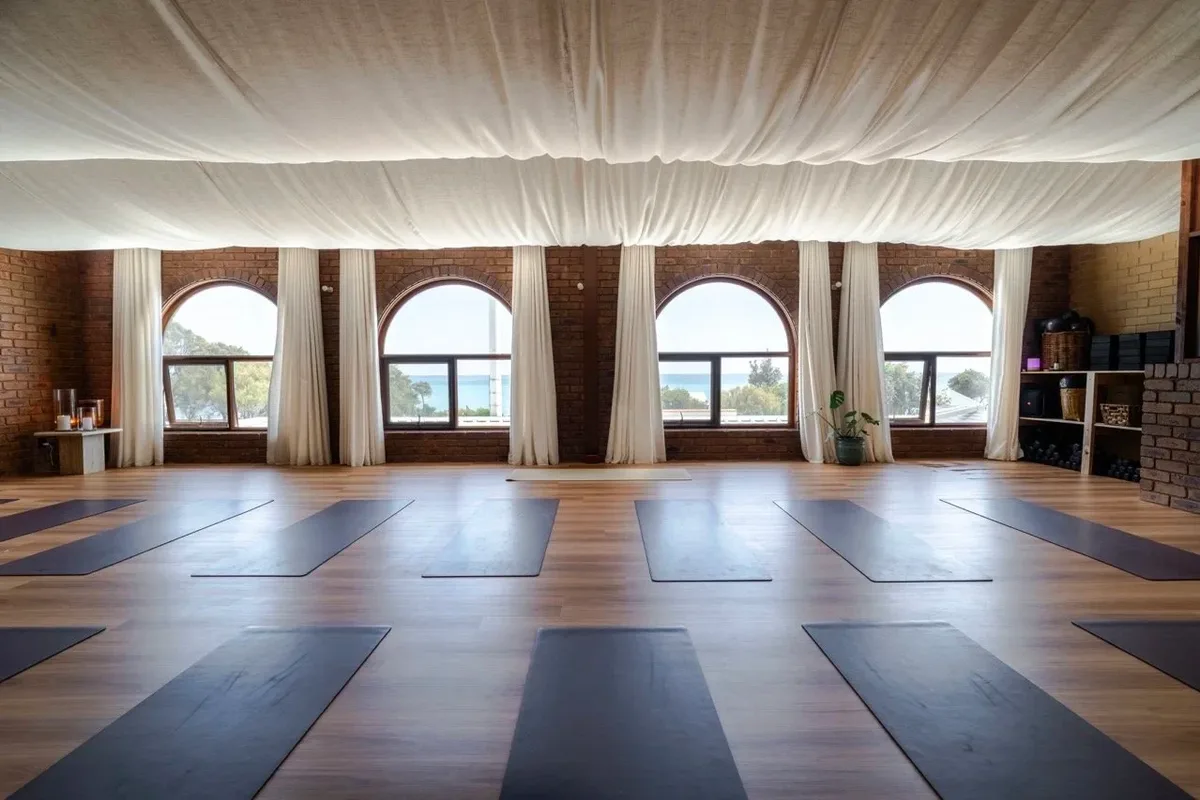 HUM Yoga & Pilates setting