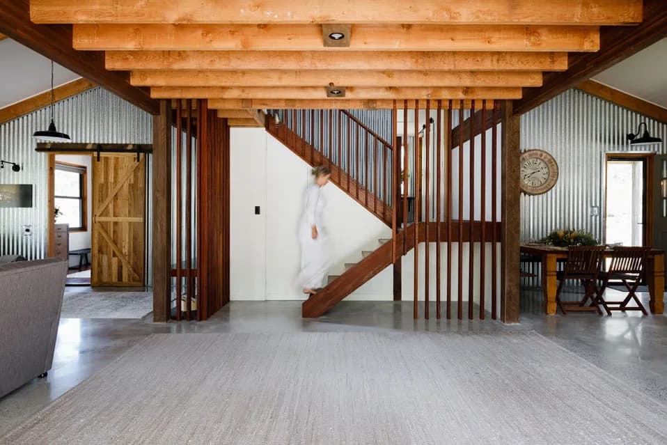 Long Alley Barn setting