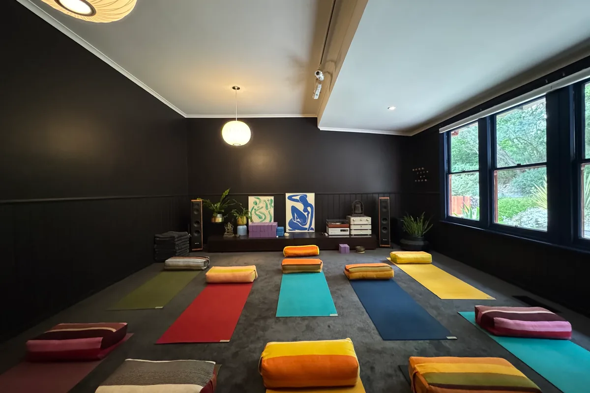lè.yoga.daylesford setting