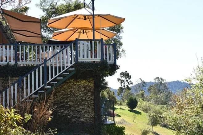 The View on Mount Glorious setting