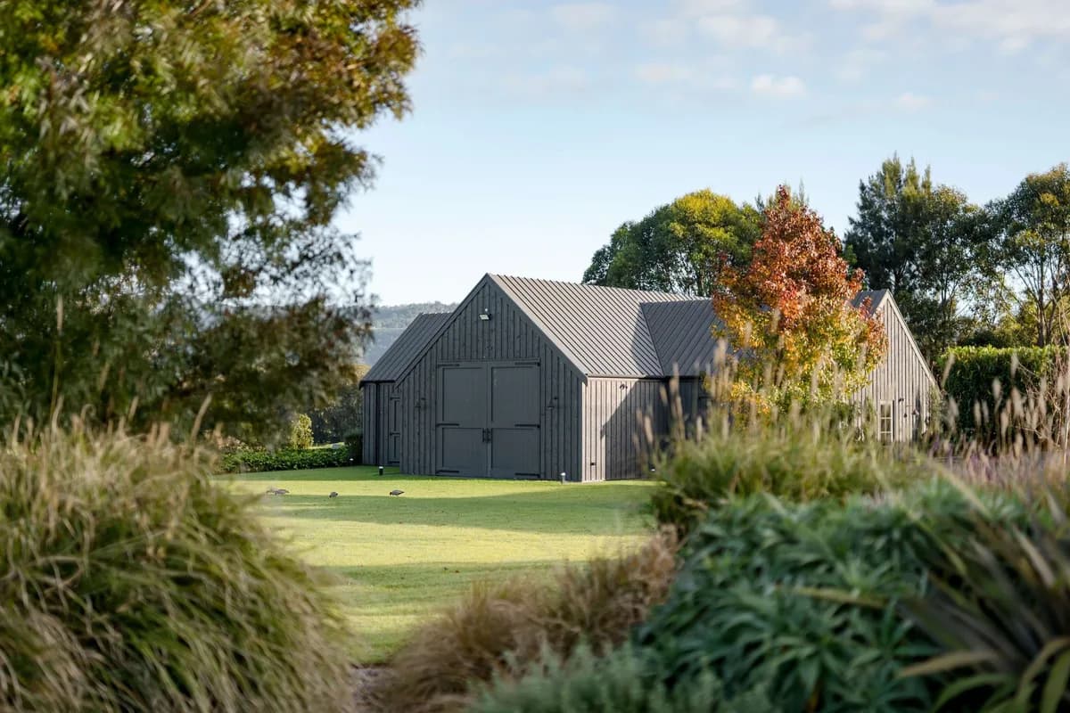 Linnaeus Collection setting