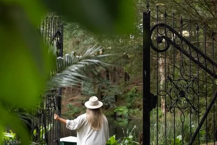 Mirador Springs Retreat setting